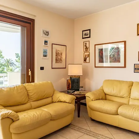 Guesthost - Seaview 아파트 *