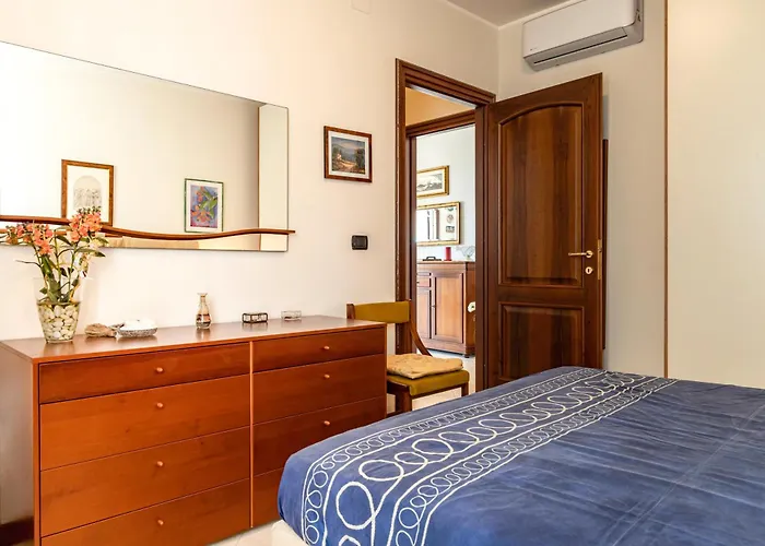 Guesthost - Seaview Apartman *